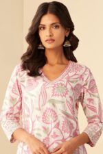 Rosheen Niyamat Sanganeri Kurta - Image 2