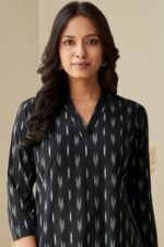 Naadirah Anya Black Ikat Kurta - Image 2