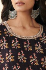 Sehra Kashaf Bagru Kurta - Image 4