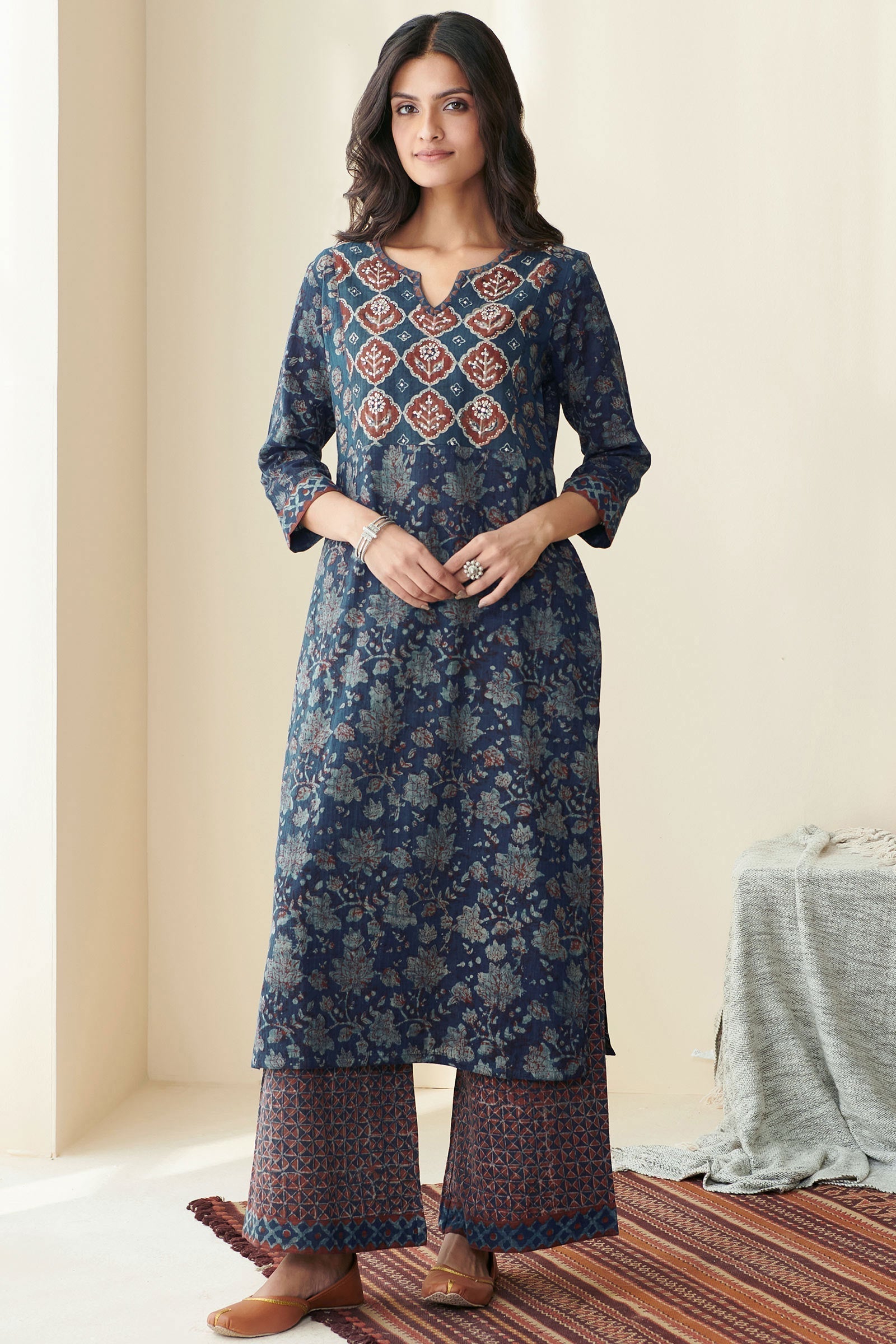 3_179_843_22dd7a3a-0d99-4040-83c6-04e1bcf50a91.jpg Sehra Maira Akola Kurta - Image 1