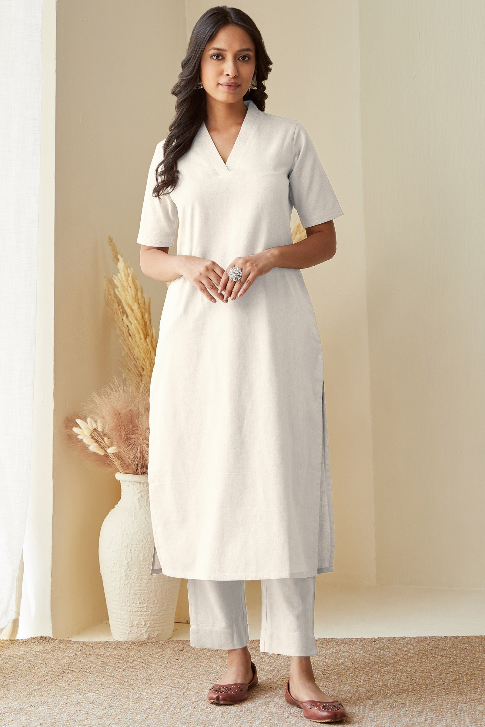 3_180_309.jpg Roza Seher Kiara Kurta - Image 1