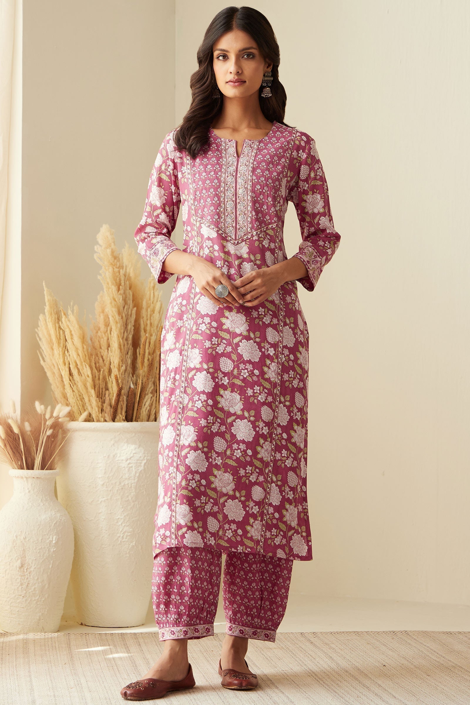 3_180_54.jpg Rosheen Sahira Sanganeri Kurta - Image 1
