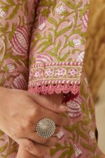 Gauhar Layla Pink Sanganeri Kurta - Image 5
