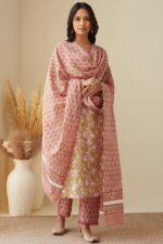 Gauhar Layla Pink Sanganeri Kurta - Image 6
