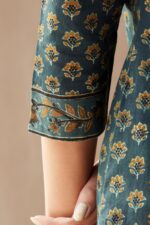 Sehra Zafina Ajrak Kurta - Image 3