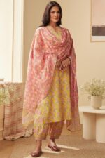 Rosheen Rehmat Sanganeri Kurta - Image 6