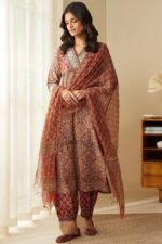 Sehra Nida Bagru Kurta - Image 5