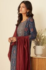 Sehra Zoya Ajrak Kurta - Image 5