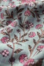 Gauhar Saba Sanganeri Kurta - Image 7