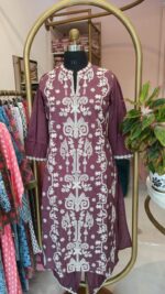"Farzana" Mauve Hand Embroidered Kurta Set(2pc) - Image 6