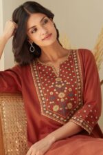 Rosheen Zenia Kurta - Image 4